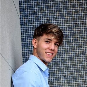 Meet your Posher, Thomas